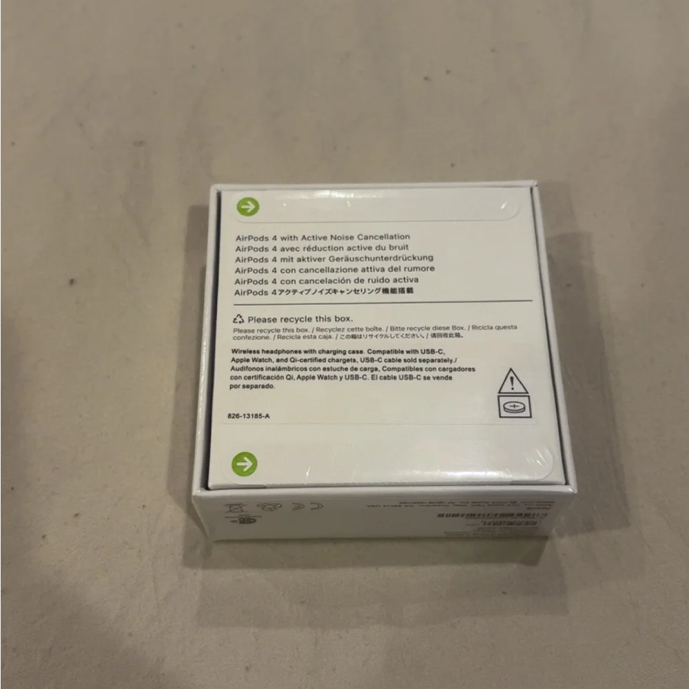 Apple White Wireless Earbuds